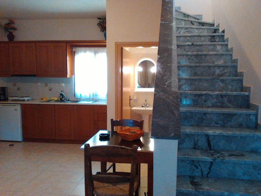 Maridatis Apartments Palekastro Exterior photo